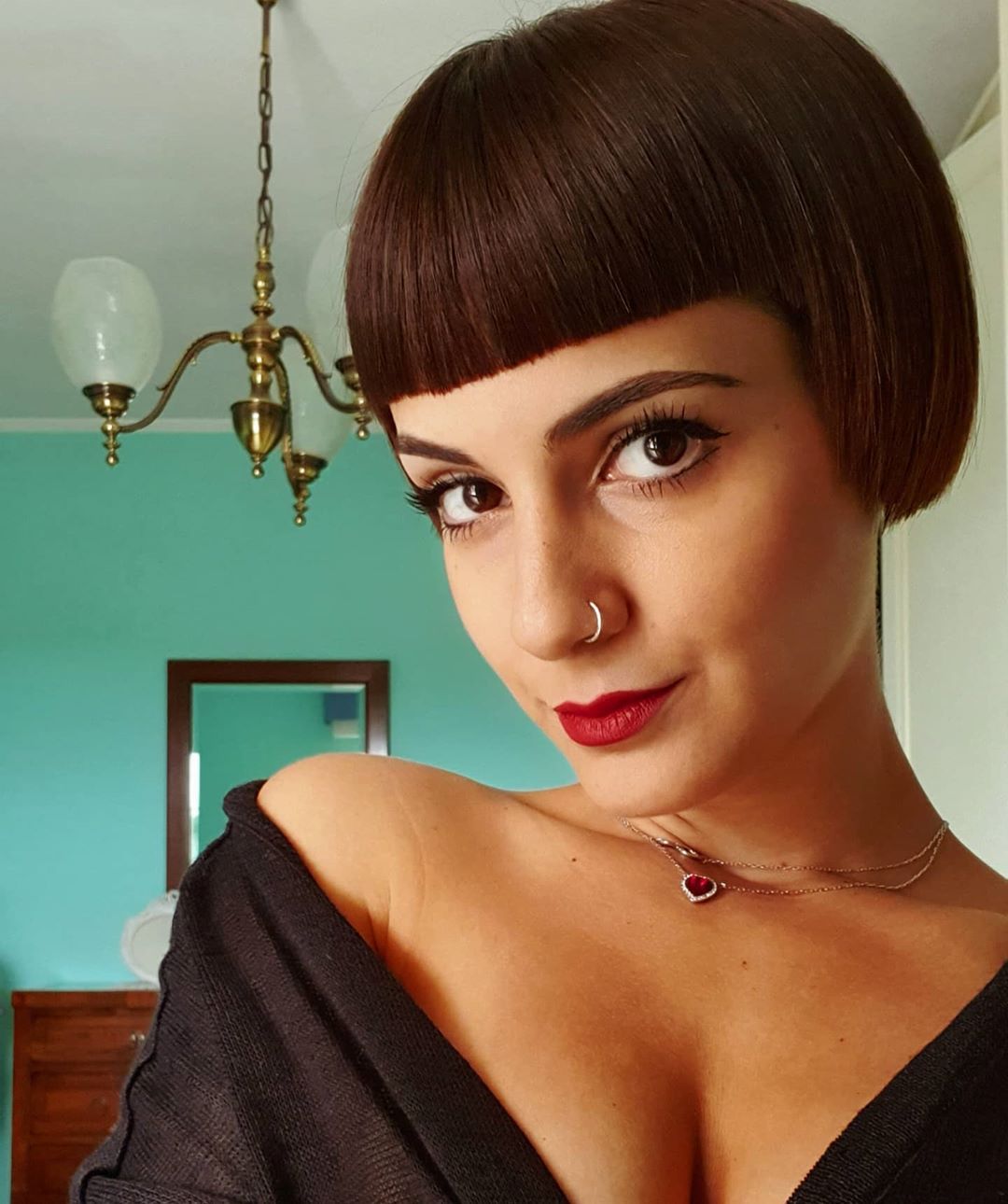 12 best Brown Bob with Short Bangs 2024 4