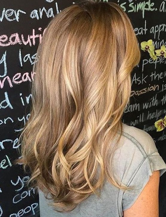 Top 22 a honey blonde color honey blonde hair this year 3