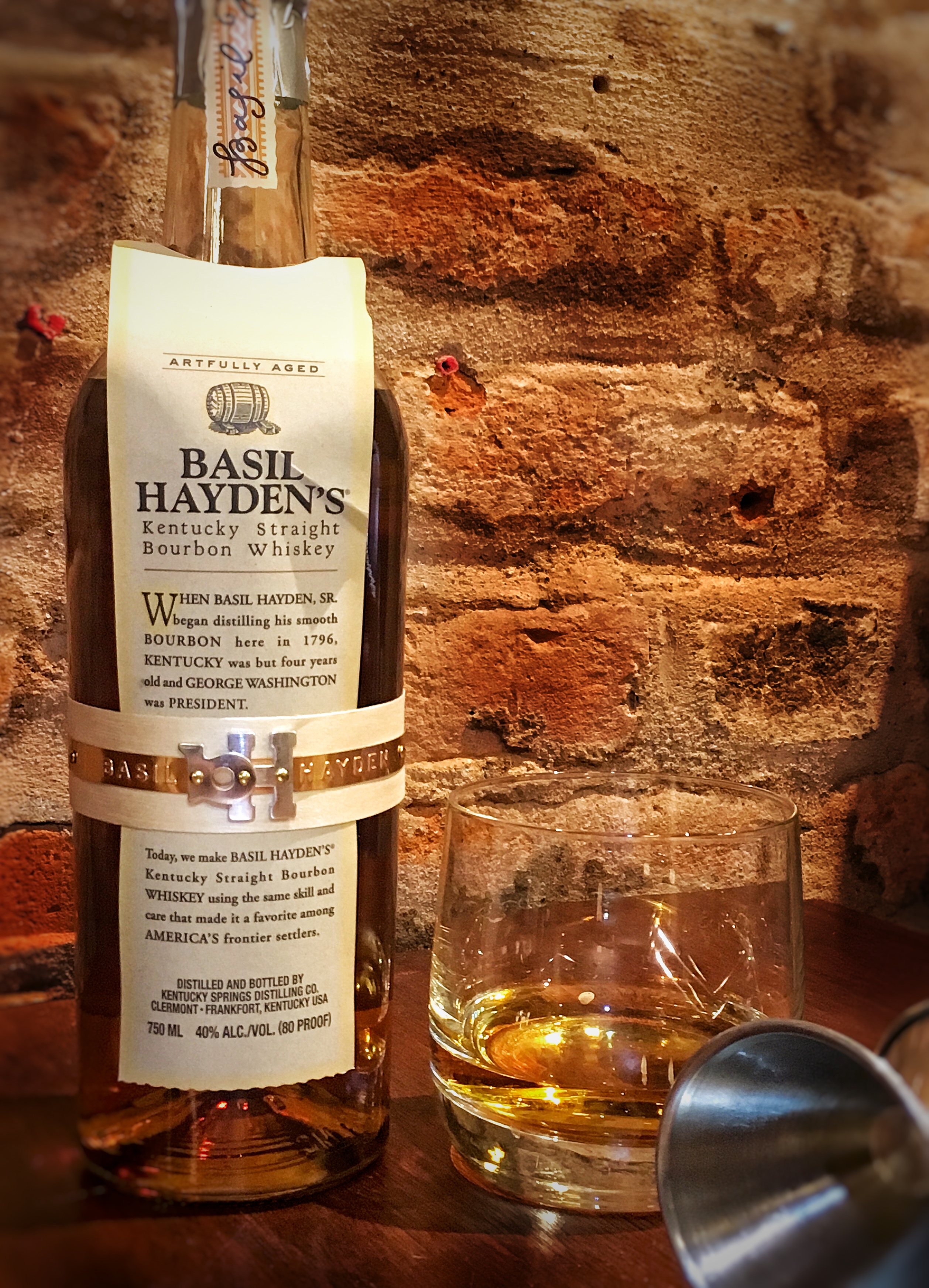Basil Hayden Kentucky Straight Bourbon Whiskey 750ml 1