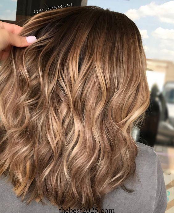 Top 17 caramel lowlights with blonde highlights honey blonde hair color in 2024 3